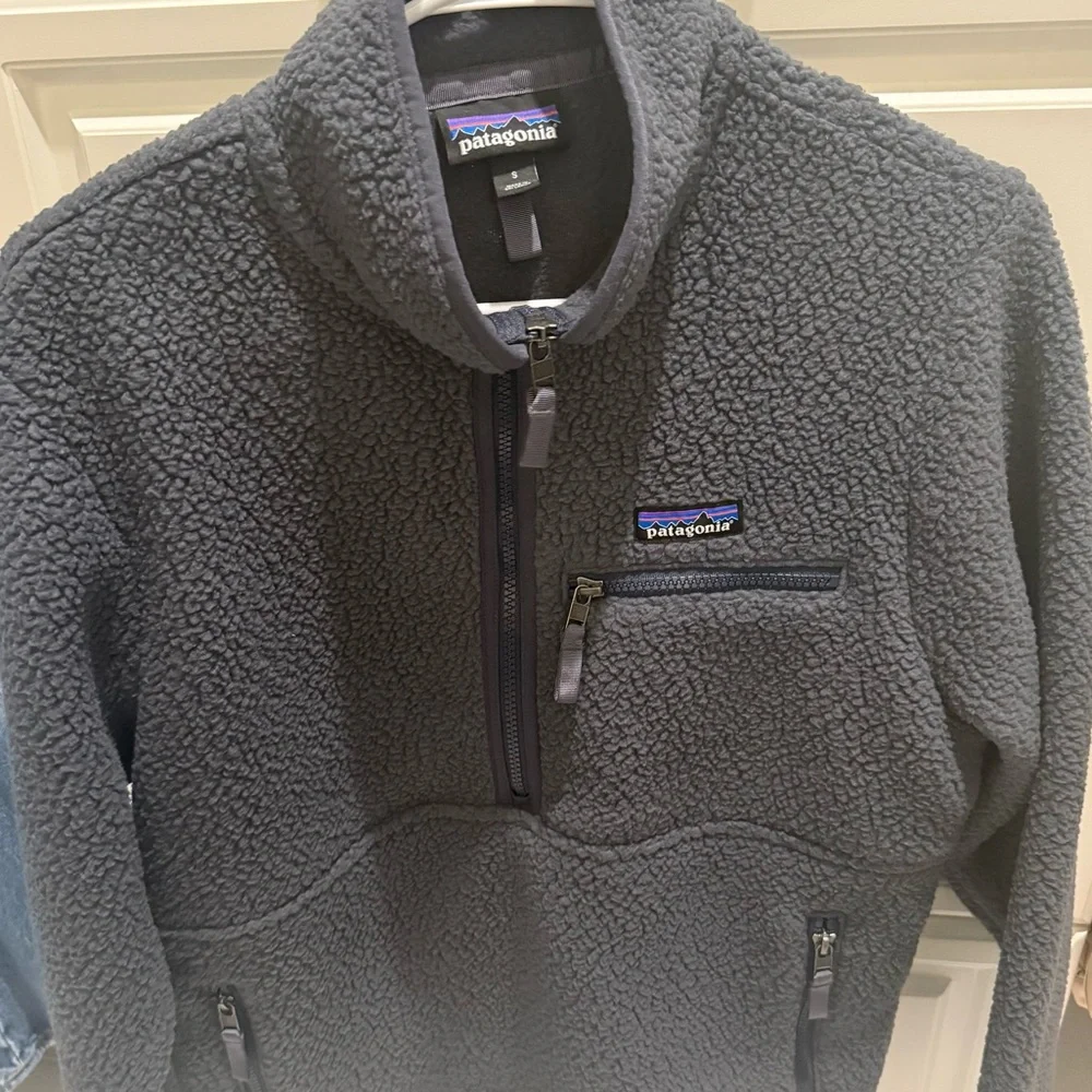 Patagonia women's retro pile marsupial fleece pullover never worn NWOT - Picture 2 of 8